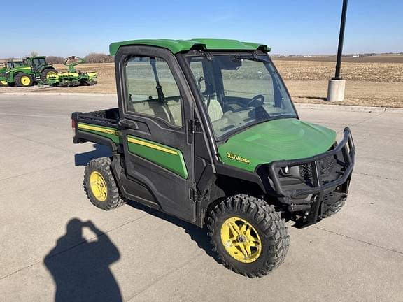 Image of John Deere XUV 835R equipment image 3