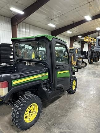 Image of John Deere XUV 835R equipment image 2