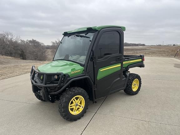 Image of John Deere XUV 835R equipment image 2