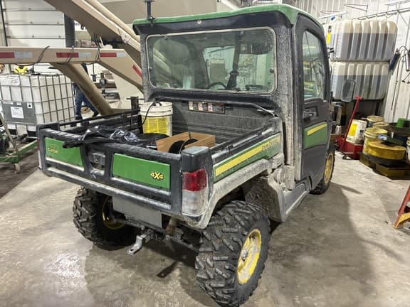 Image of John Deere XUV 835R equipment image 4