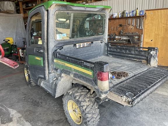 Image of John Deere XUV 835R equipment image 4