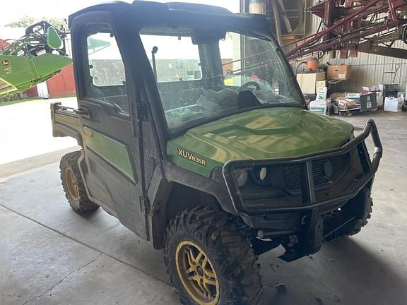 Image of John Deere XUV 835R Primary image
