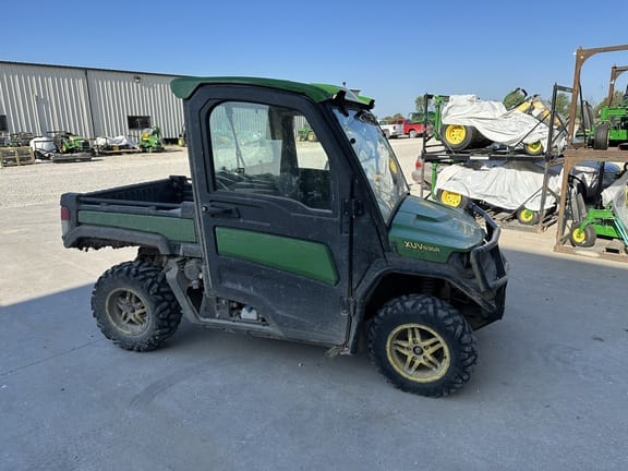 Main image John Deere XUV 835R