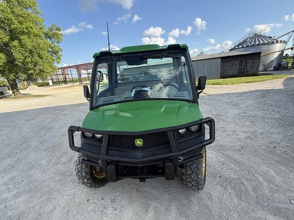 Image of John Deere XUV 835R equipment image 2