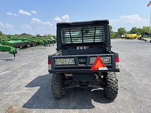 Main image John Deere XUV 835R 3