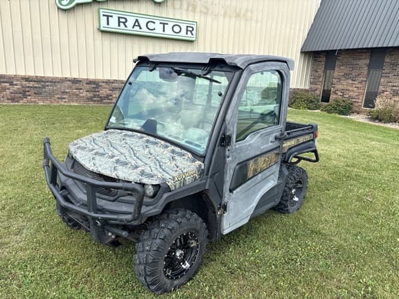 Image of John Deere XUV 835R Primary image