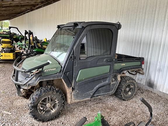 Image of John Deere XUV 835R equipment image 1