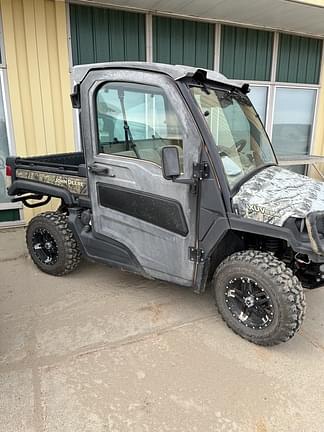 Image of John Deere XUV 835R equipment image 1