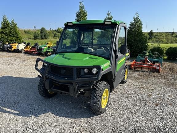 Image of John Deere XUV 835R equipment image 1
