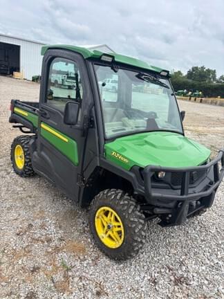 Image of John Deere XUV 835R Primary image