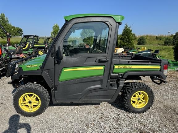 Image of John Deere XUV 835R Primary image