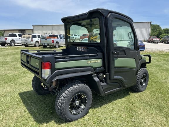 Image of John Deere XUV 835R equipment image 4