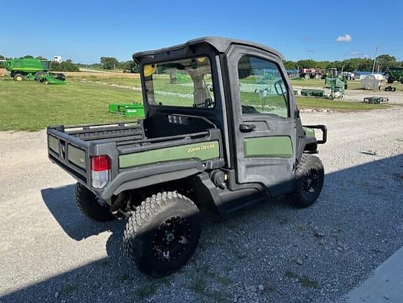 Image of John Deere XUV 835R equipment image 4