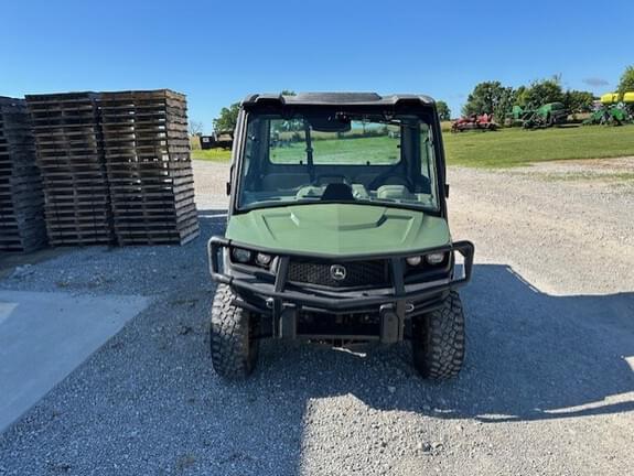 Image of John Deere XUV 835R equipment image 1