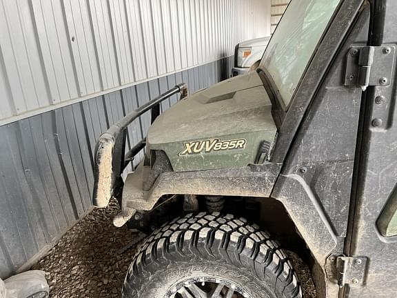 Image of John Deere XUV 835R equipment image 1