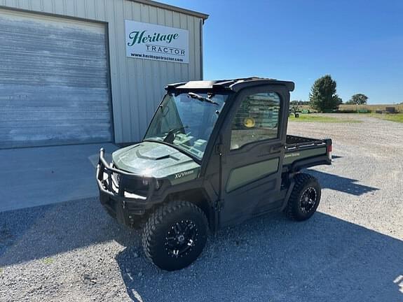 Image of John Deere XUV 835R Primary image