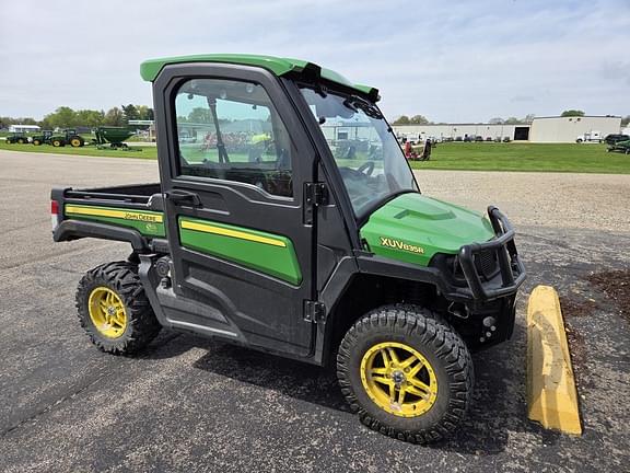Image of John Deere XUV 835R equipment image 1