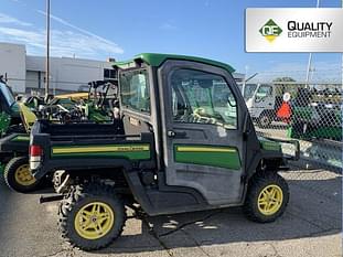 2019 John Deere XUV 835R Equipment Image0