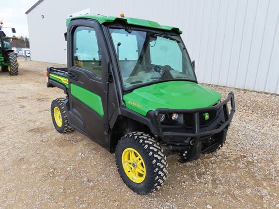 Image of John Deere XUV 835R equipment image 2