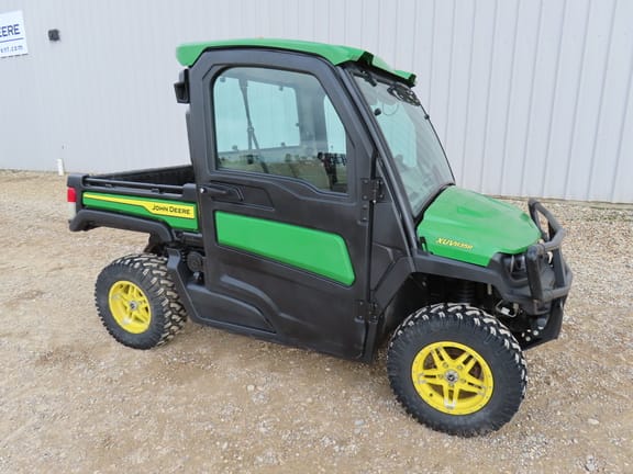 2019 John Deere XUV 835R Equipment Image0