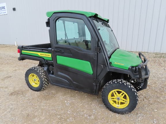 Image of John Deere XUV 835R Primary image
