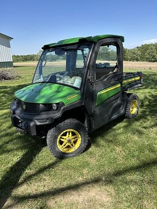 Image of John Deere XUV 835R Primary image
