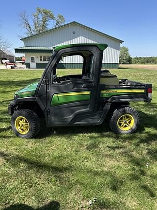 Image of John Deere XUV 835R equipment image 1