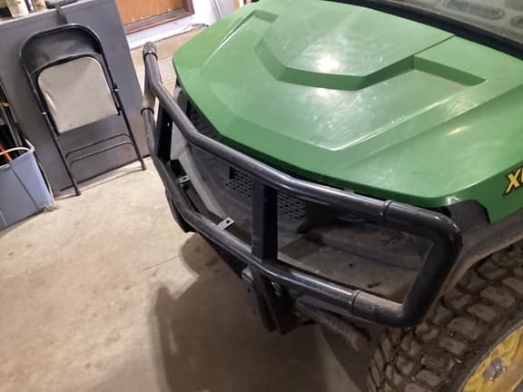 Image of John Deere XUV 835R equipment image 1