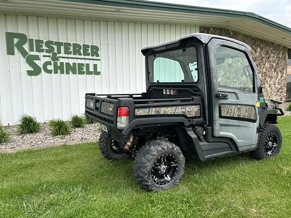 Image of John Deere XUV 835R equipment image 3