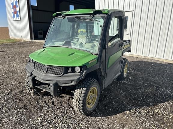 Image of John Deere XUV 835R equipment image 3