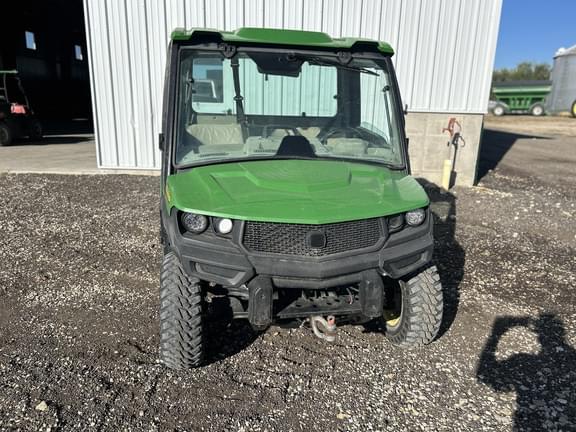 Image of John Deere XUV 835R equipment image 2