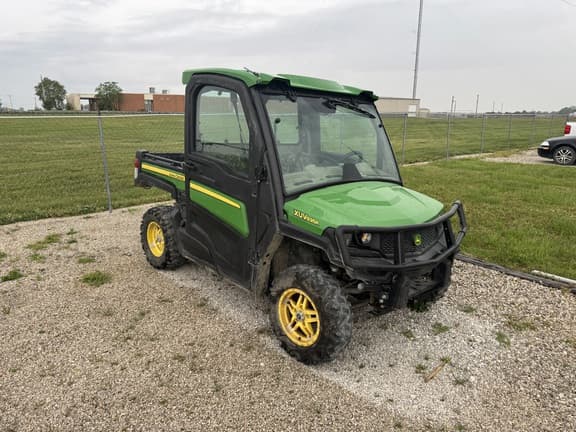 Image of John Deere XUV 835R Primary image