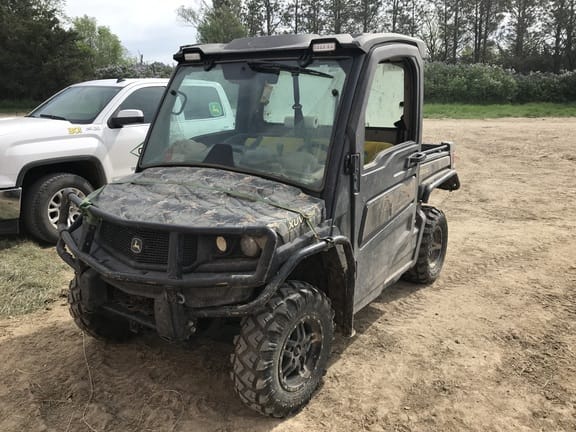 Main image John Deere XUV 835R