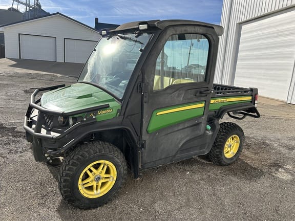 2019 John Deere XUV 865M Equipment Image0