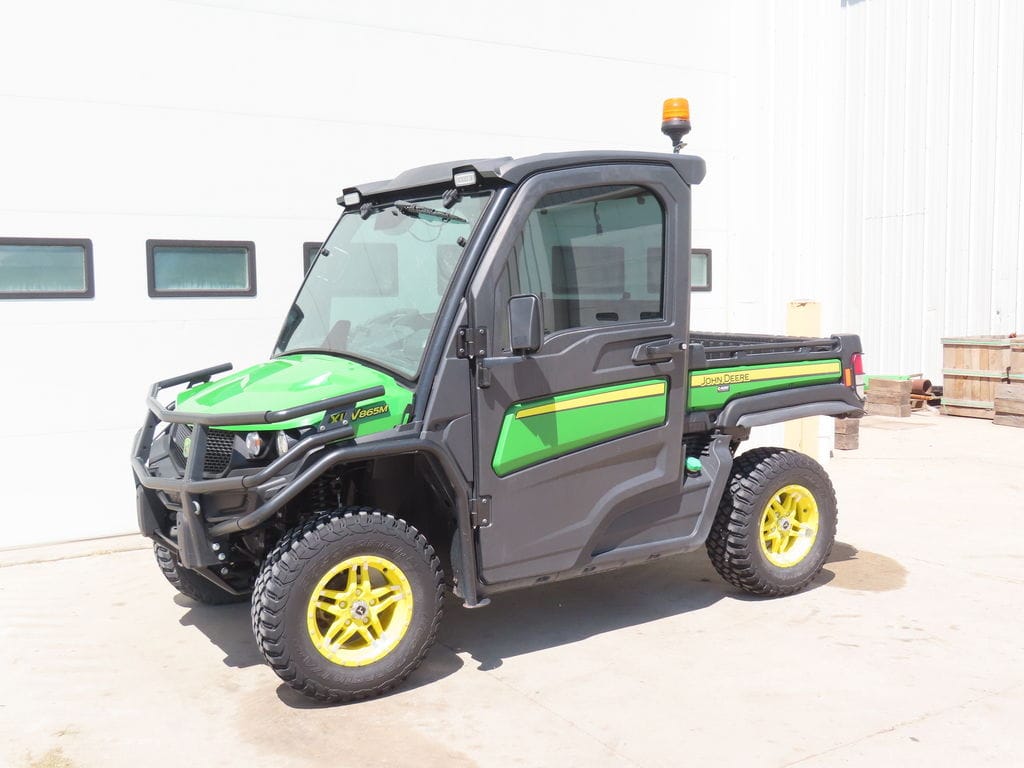 2019 John Deere XUV 865M Equipment Image0