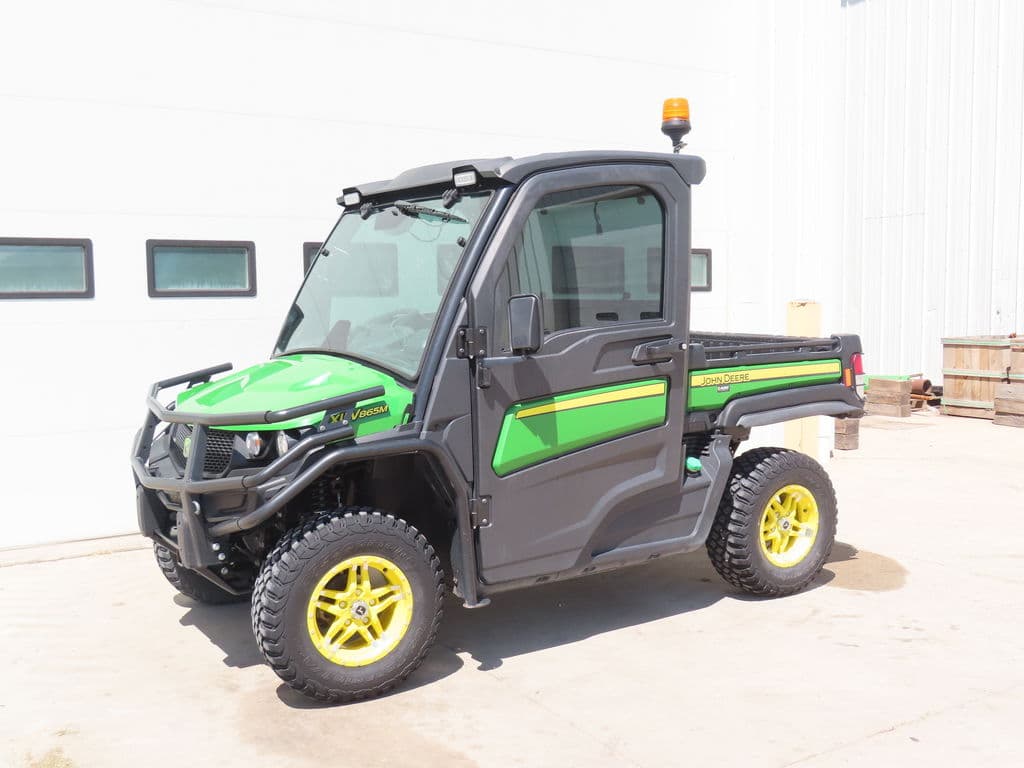 Image of John Deere XUV 865M Primary image