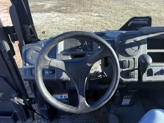 Image of John Deere XUV 865M equipment image 2