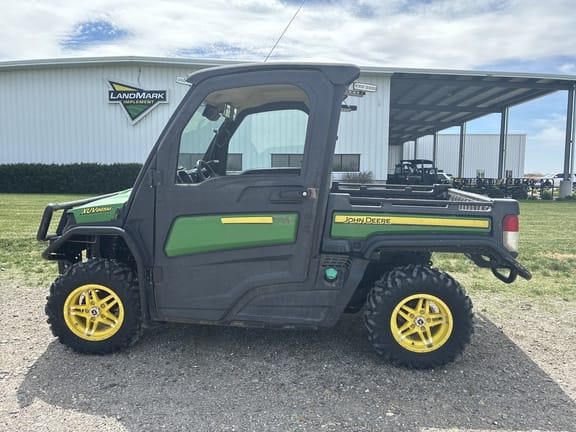 2019 John Deere XUV 865M Equipment Image0