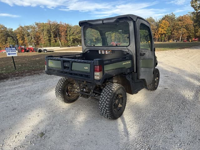 Image of John Deere XUV 865R equipment image 1