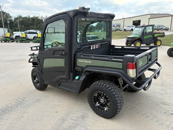 Image of John Deere XUV 865R equipment image 2