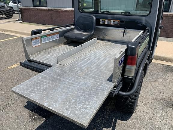 Image of John Deere XUV 865R equipment image 4