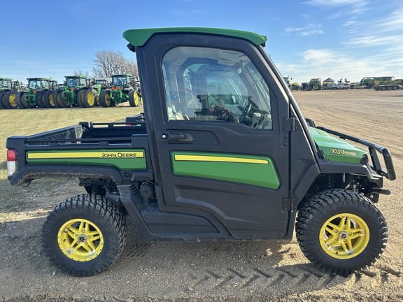 Main image John Deere XUV 865R