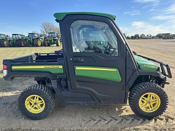 Image of John Deere XUV 865R Primary image