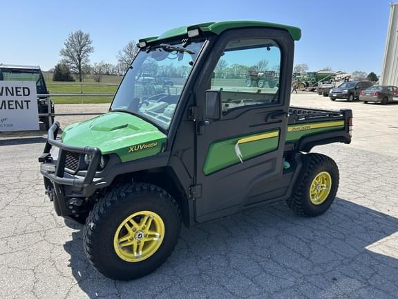 Image of John Deere XUV 865R equipment image 1