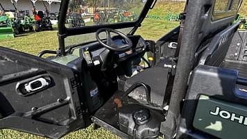 Main image John Deere XUV 825M 10