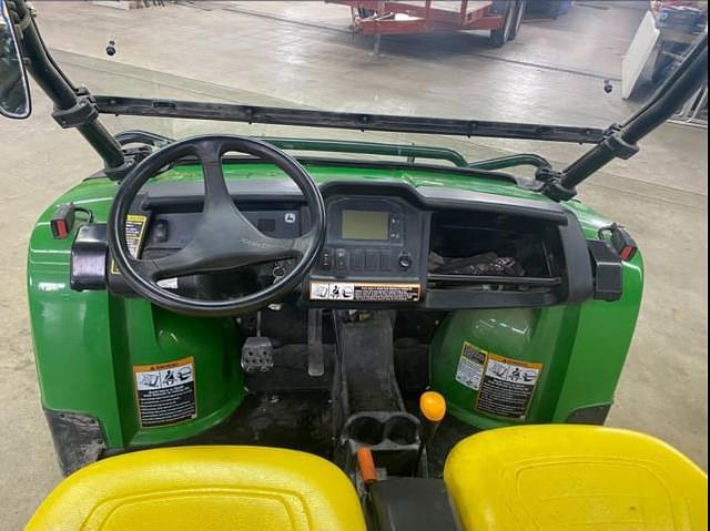 Image of John Deere XUV 825M equipment image 4