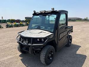 2019 John Deere XUV 835M Image