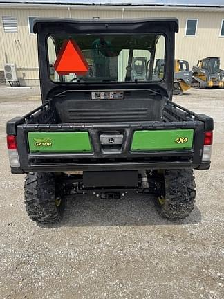 Image of John Deere XUV 835M equipment image 3