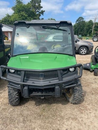 2019 John Deere XUV 835M Equipment Image0