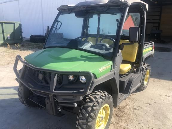 Image of John Deere XUV 835M equipment image 1